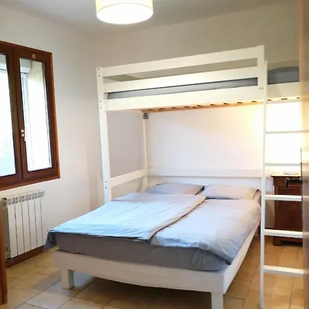Les 3 Hirondelles Apartment Pont-Saint-Esprit Exterior photo