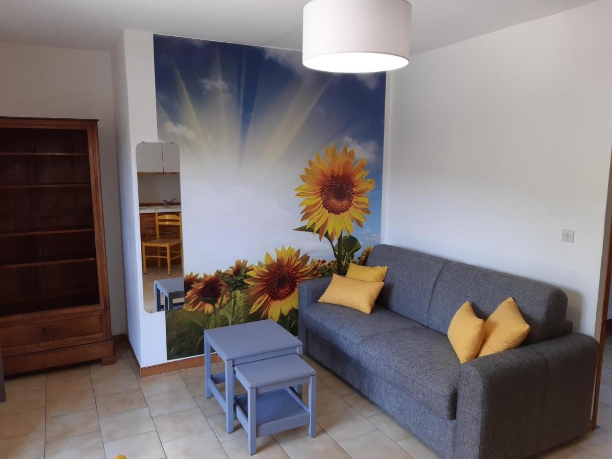 Les 3 Hirondelles Apartment